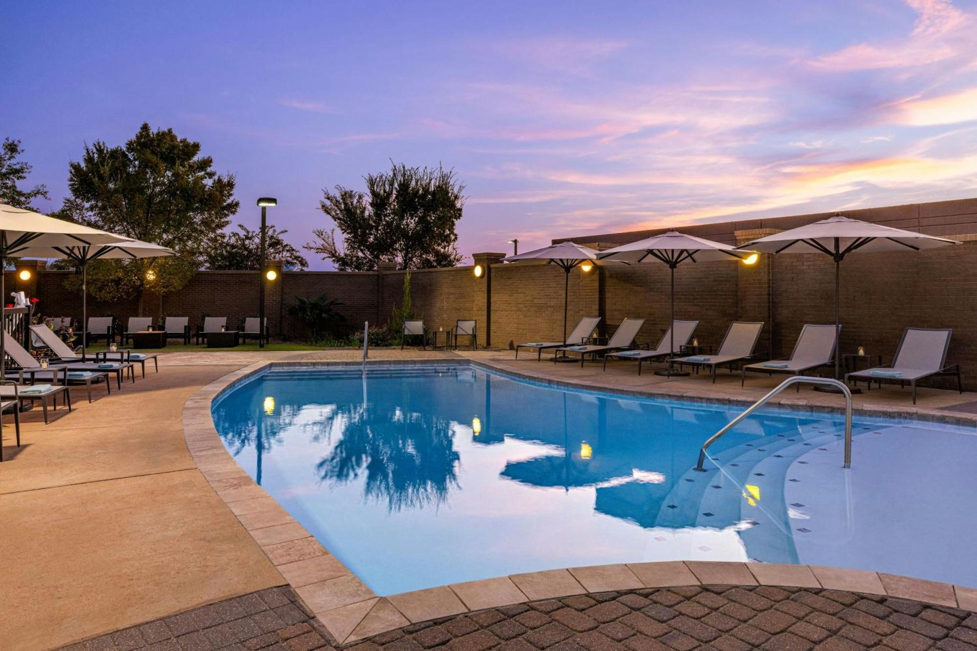 Hotel Courtyard By Marriott Msu At The Mill Conference Center Starkville
