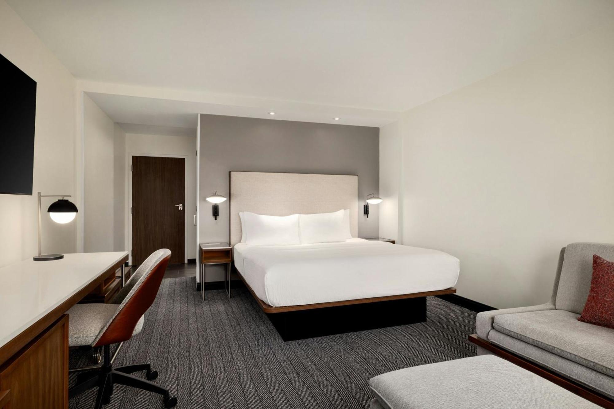 Courtyard By Marriott Msu At The Mill Conference Center 3*