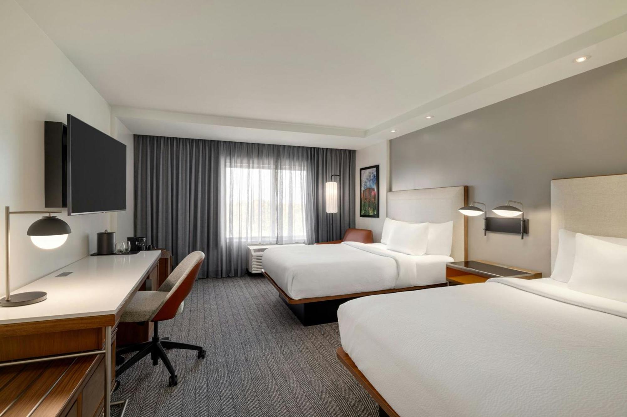 Courtyard By Marriott Msu At The Mill Conference Center 3*
